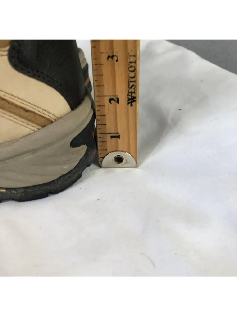 Timberland Boots Mens 11 Beige Nubuck Waterproof Hiking Outdoor Trail 14176